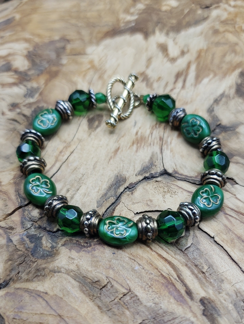Decade Rosary Beads Emerald Green - Irish Clover Shamrock GLASS Beads w/ Gold